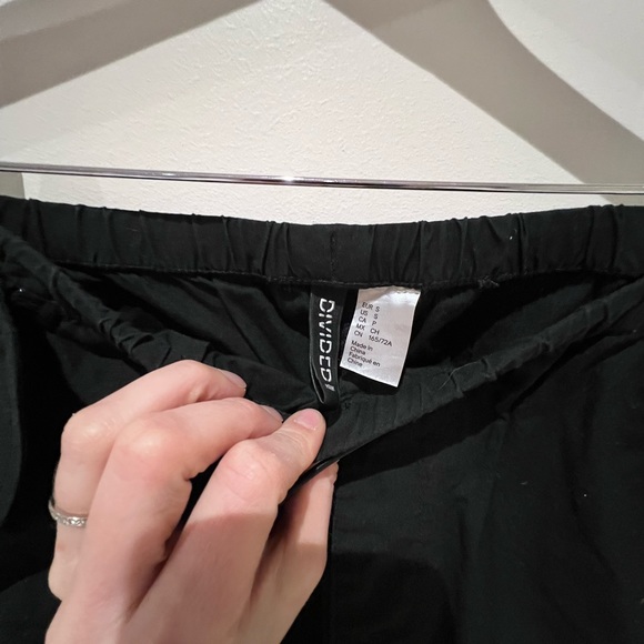 H&M parachute pants - Picture 2 of 2